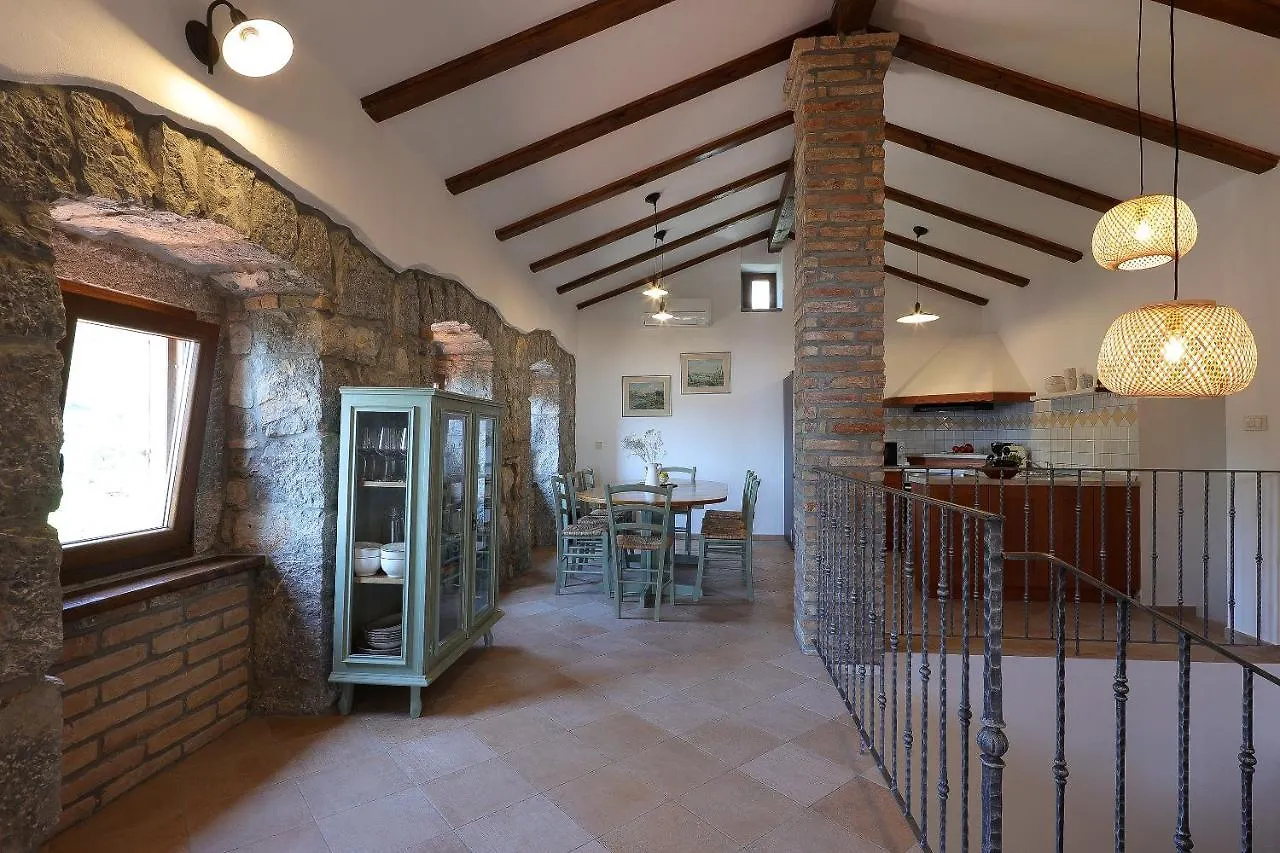Villa Fani With Jacuzzi Ičići