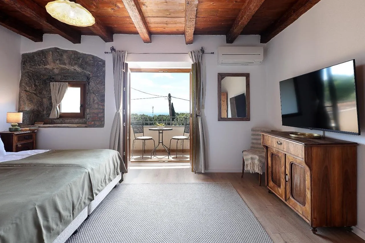 Villa Fani With Jacuzzi Ičići 0*,  Κροατία